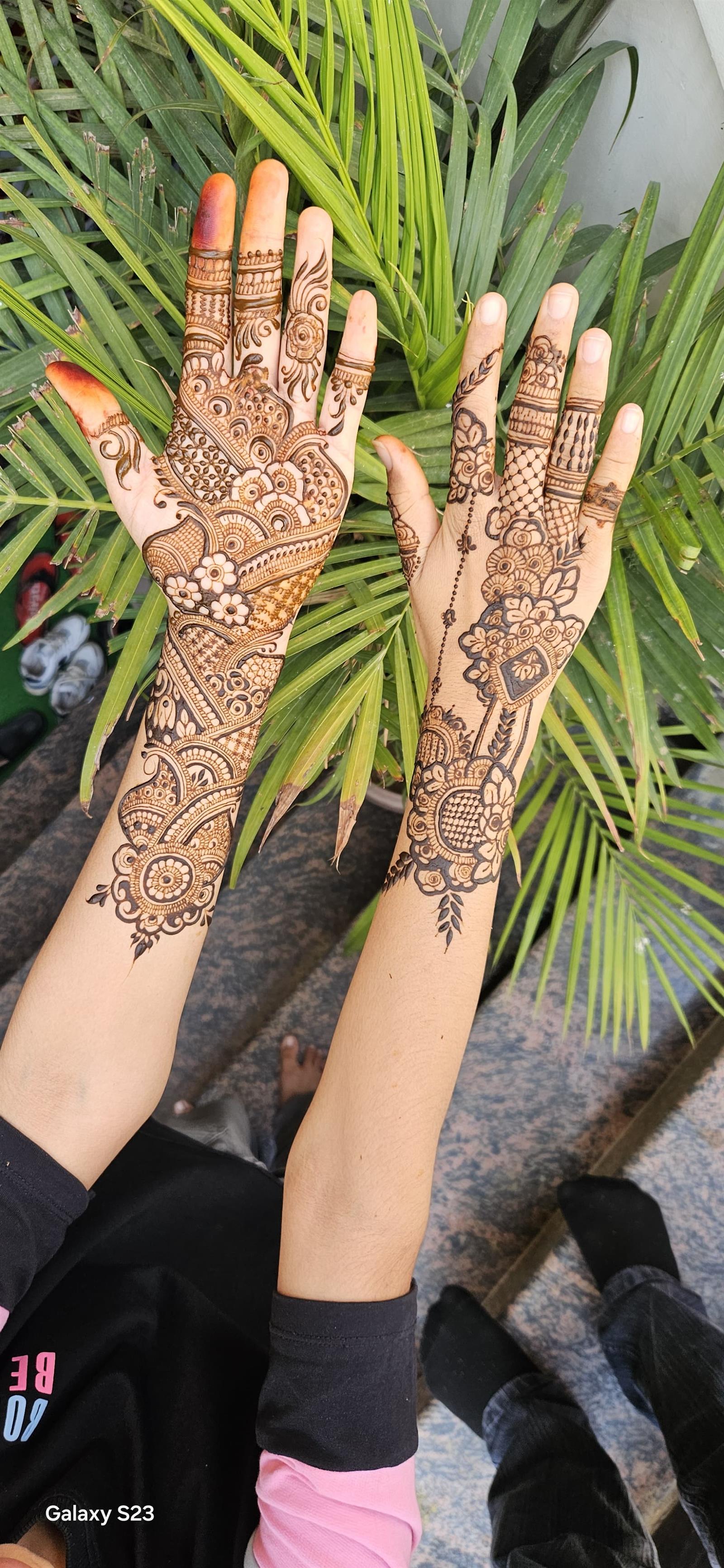 Arabic mehndi design