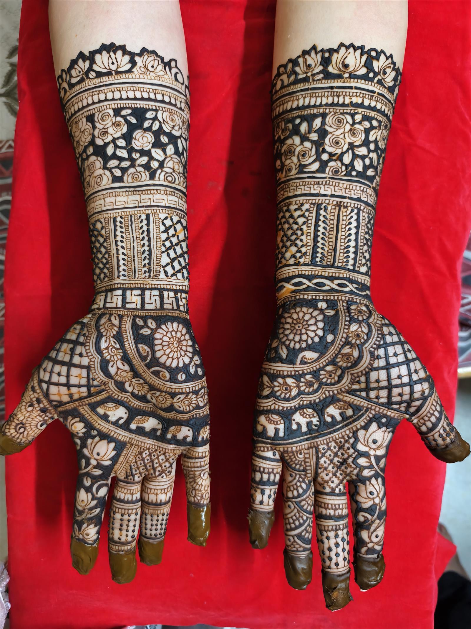 Bridal mehndi design
