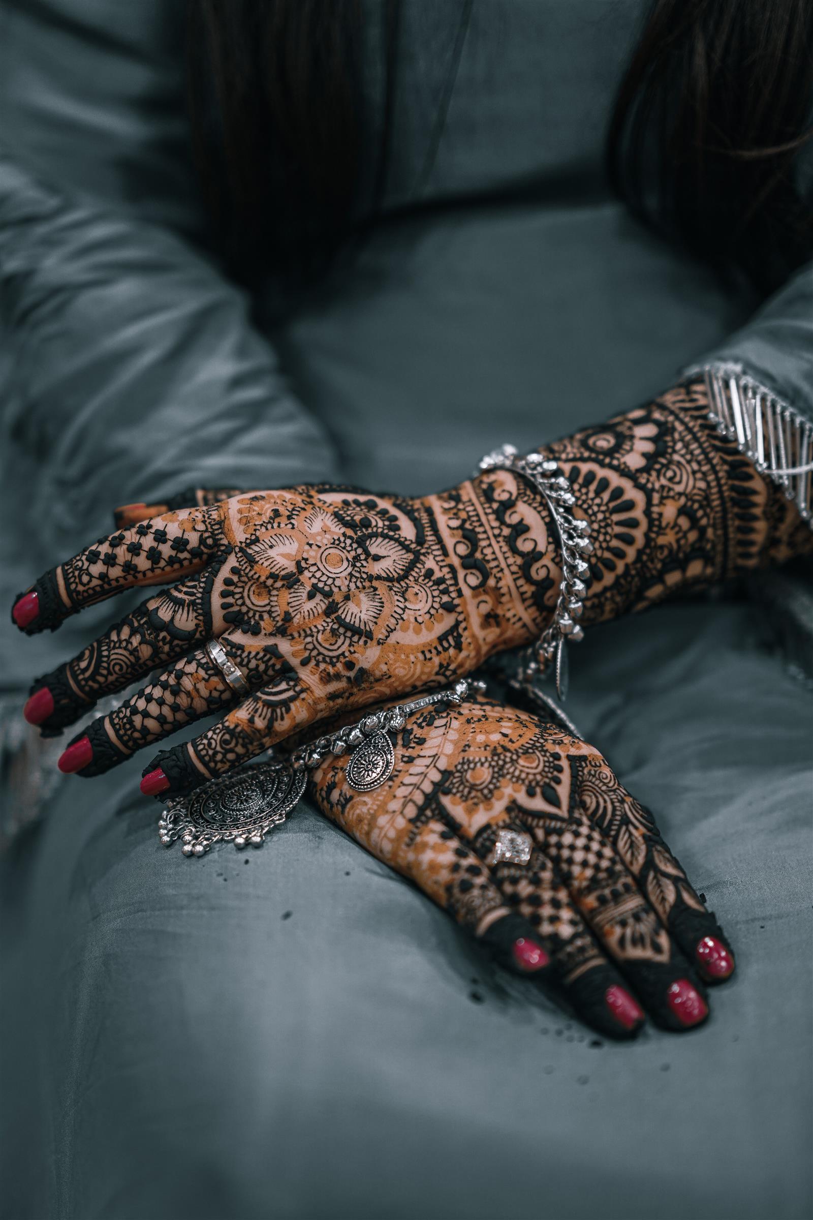 Festival mehndi design